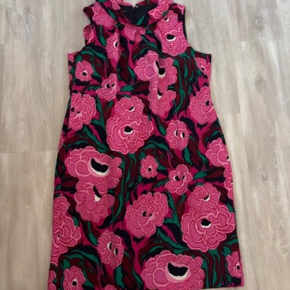 Talbots Dresses & Skirts - Talbots Floral Midi Dress Sleeveless Matching Tie/Belt Pink Mod size 14P